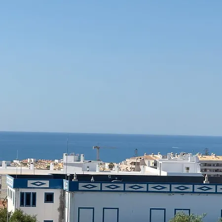 Cozy Sea View Apartment *