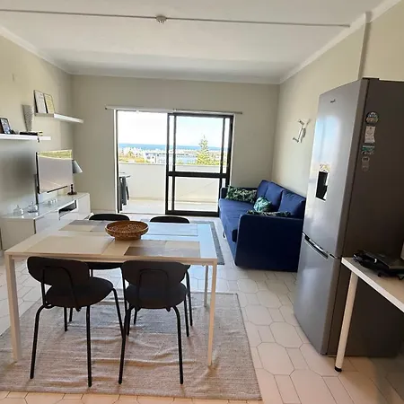 Cozy Sea View Apartment Albufeira